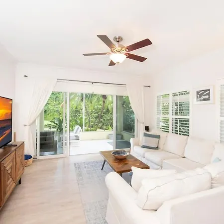 Crescent Point Condo #9 - 3Br 7 Mile Beach Condo-3